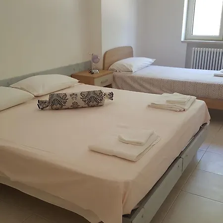 Madre Della Gioia * Ματέρα